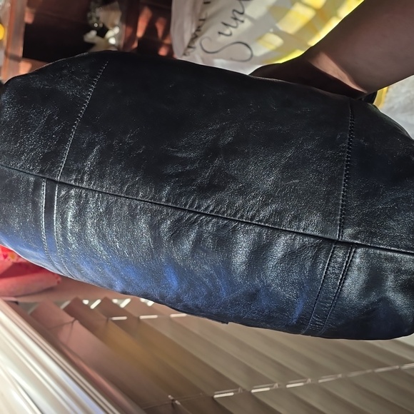 Coach Poppy Legacy Shimmer Leather,  Legacy Lining+ 2 Hangtags+ Long Strap - Picture 9 of 17